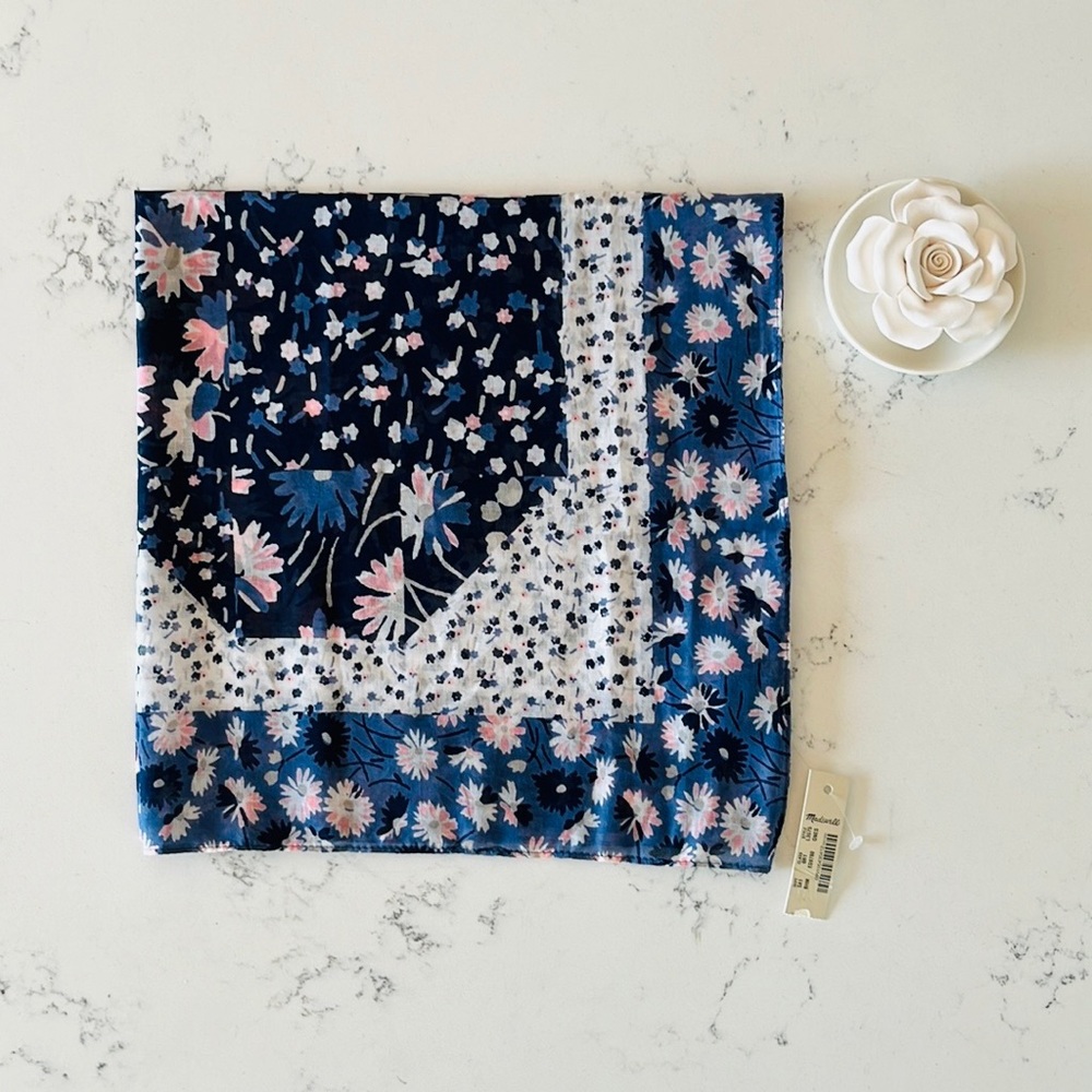Madewell 100% Cotton Heart Bandana - Picture 6 of 15